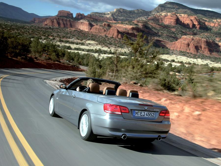  BMW 335i Convertible 2007 года  (фото 6 из 91)